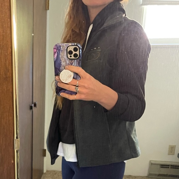 Columbia Vest - Picture 6 of 6